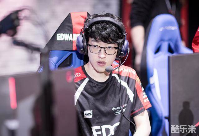 兰大的后防 兰大的后防