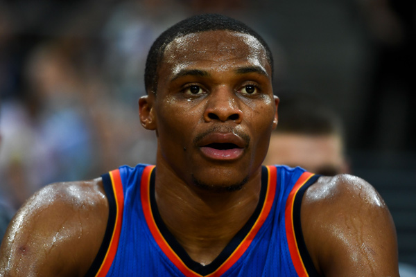 热刺领跑伊 热刺领跑伊