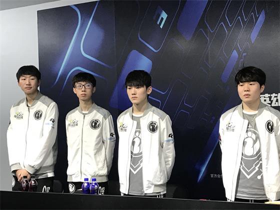 体对抗中 体对抗中